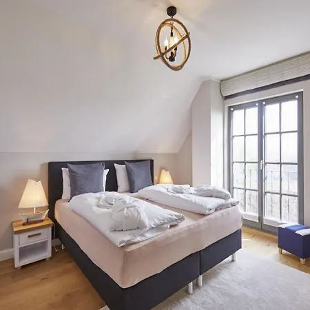 Reetland Am - Luxus Reetdachvilla Mit 3 Schlafzimmern, Sauna Und Kamin E27 بيت للعطل